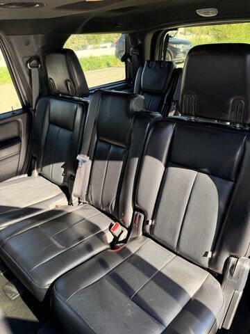 Used 2016 Ford Expedition Limited w/ Equipment Group 301A RWD image 21