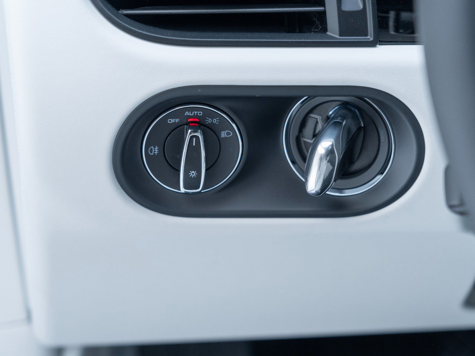 New 2026 Porsche Macan S image 30