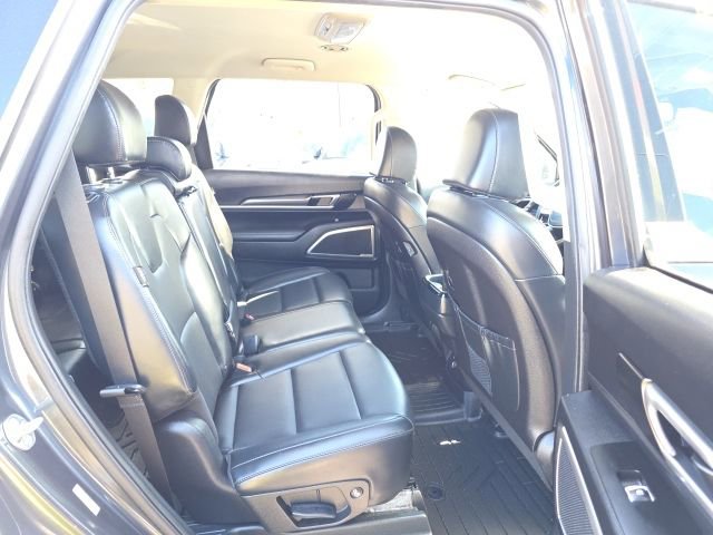Used 2024 Kia Telluride LX AWD/4WD image 23