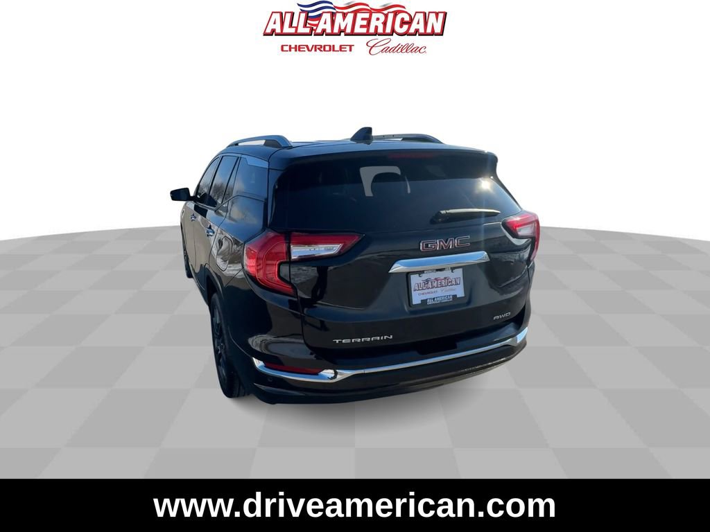 Used 2022 GMC Terrain Denali w/ Black Diamond Edition image 8