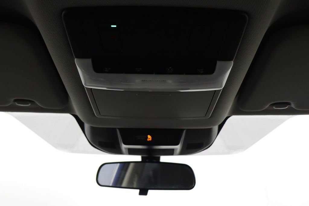 Used 2021 Nissan Rogue SV image 25