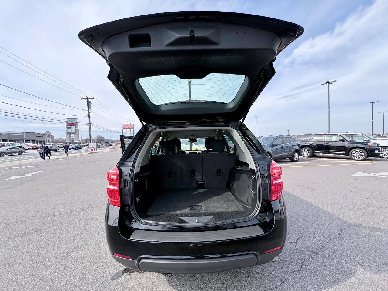 Used 2017 Chevrolet Equinox LS image 28