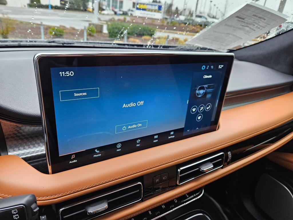 Used 2023 Lincoln Nautilus Black Label w/ Class II Trailer Tow Package image 28