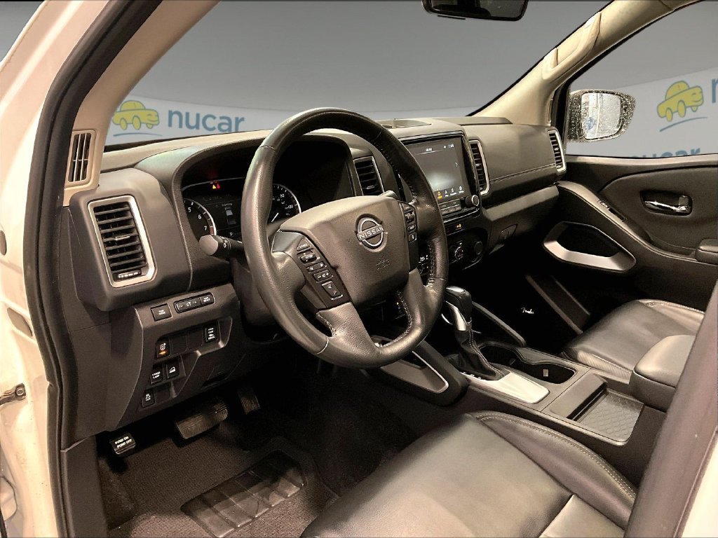 Used 2024 Nissan Frontier SL w/ Technology Package AWD/4WD image 12