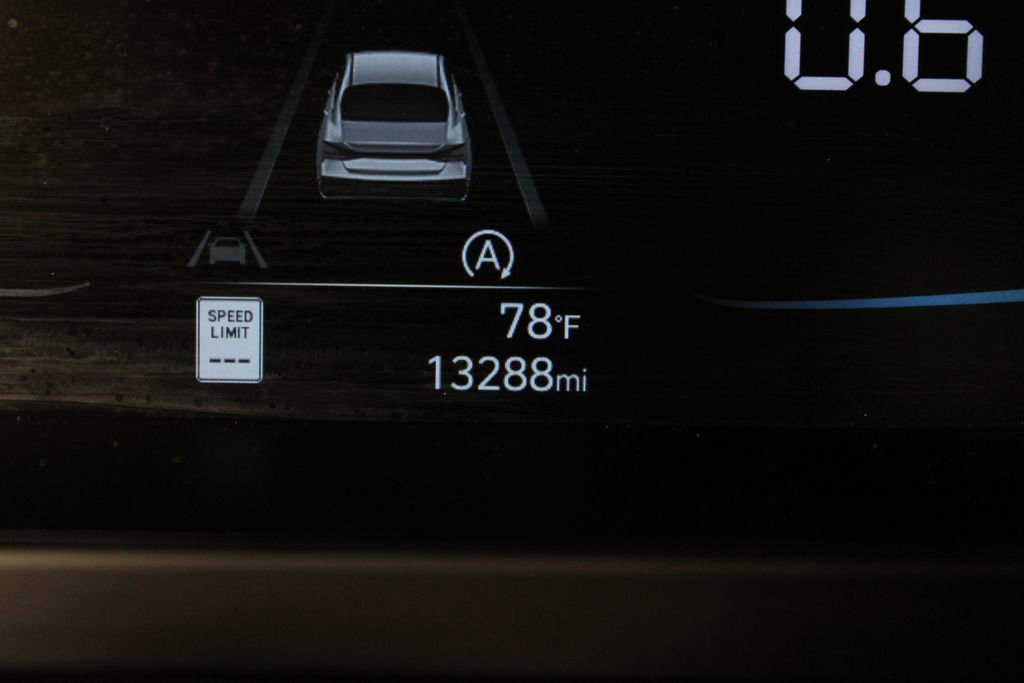 Certified 2025 Hyundai Elantra SE FWD image 28