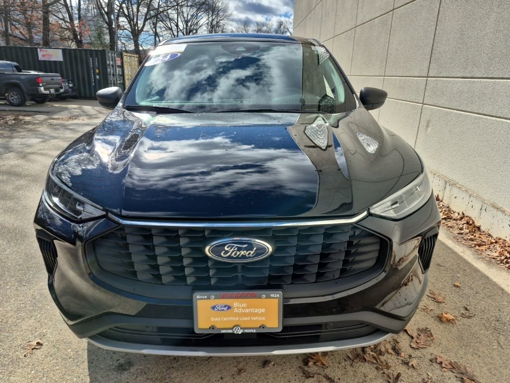 Certified 2024 Ford Escape Active image 3
