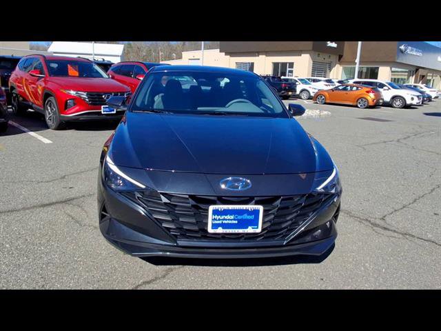 Certified 2023 Hyundai Elantra SEL FWD image 3