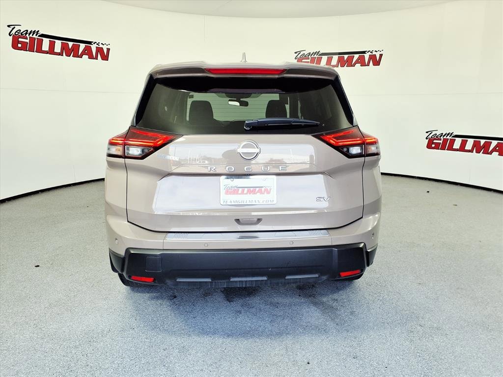 Used 2024 Nissan Rogue SV image 7