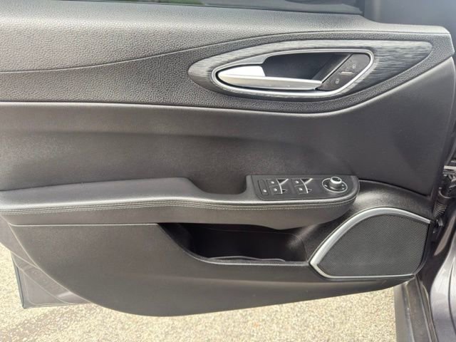Used 2018 Alfa Romeo Giulia RWD image 12
