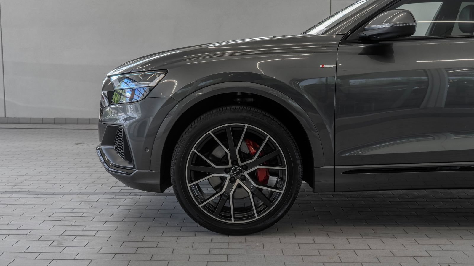 Used 2020 Audi Q8 Premium Plus AWD/4WD image 4
