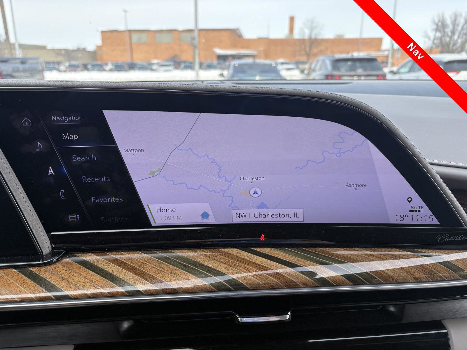 Used 2022 Cadillac Escalade Premium Luxury Platinum image 7