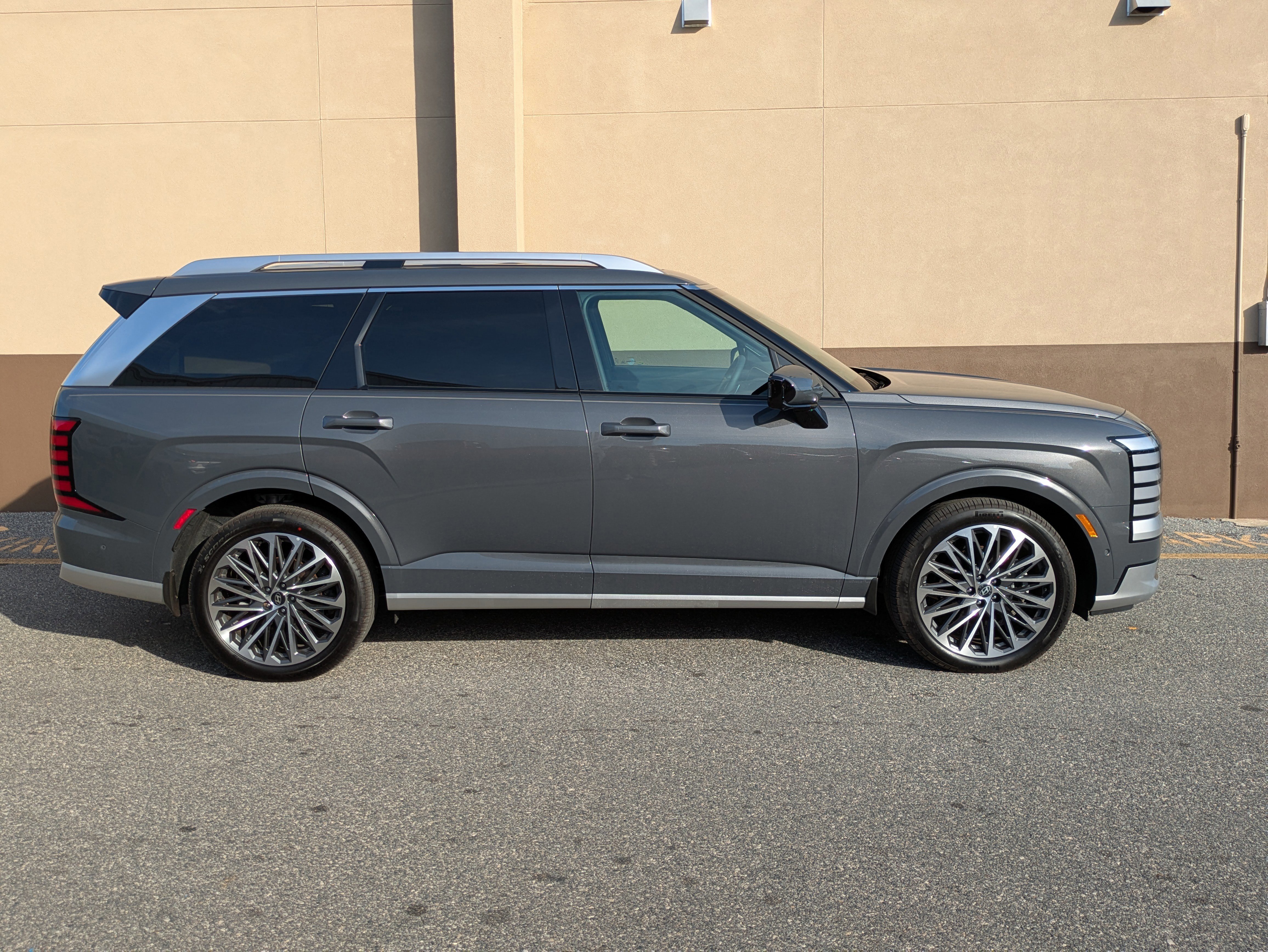 New 2026 Hyundai Palisade Calligraphy image 3