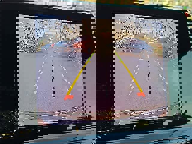 Used 2025 Jeep Compass Latitude image 28