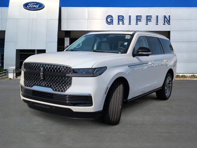 New 2026 Lincoln Navigator Reserve image 11