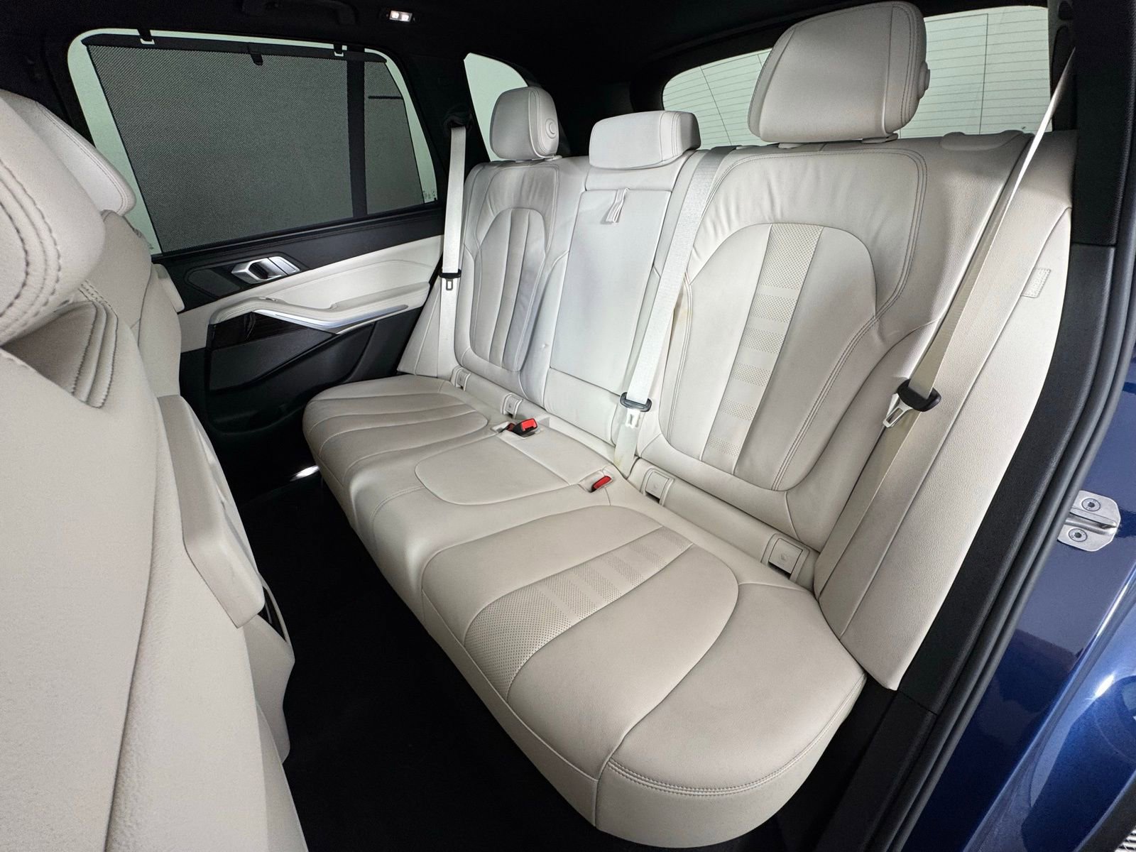 Used 2021 BMW X5 xDrive45e w/ Premium Package image 16