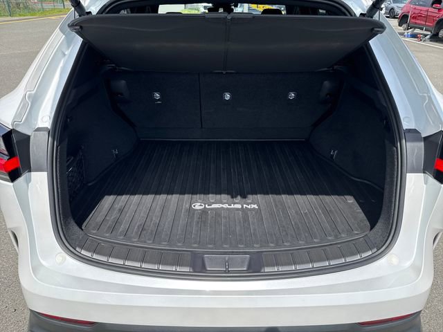 Used 2024 Lexus NX 350h AWD image 15