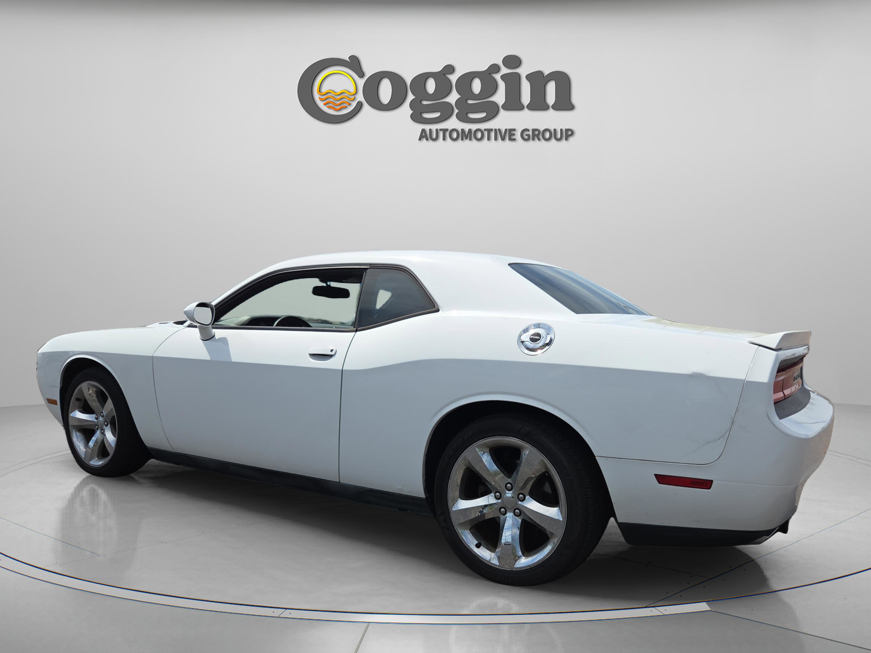 Used 2013 Dodge Challenger R/T image 3