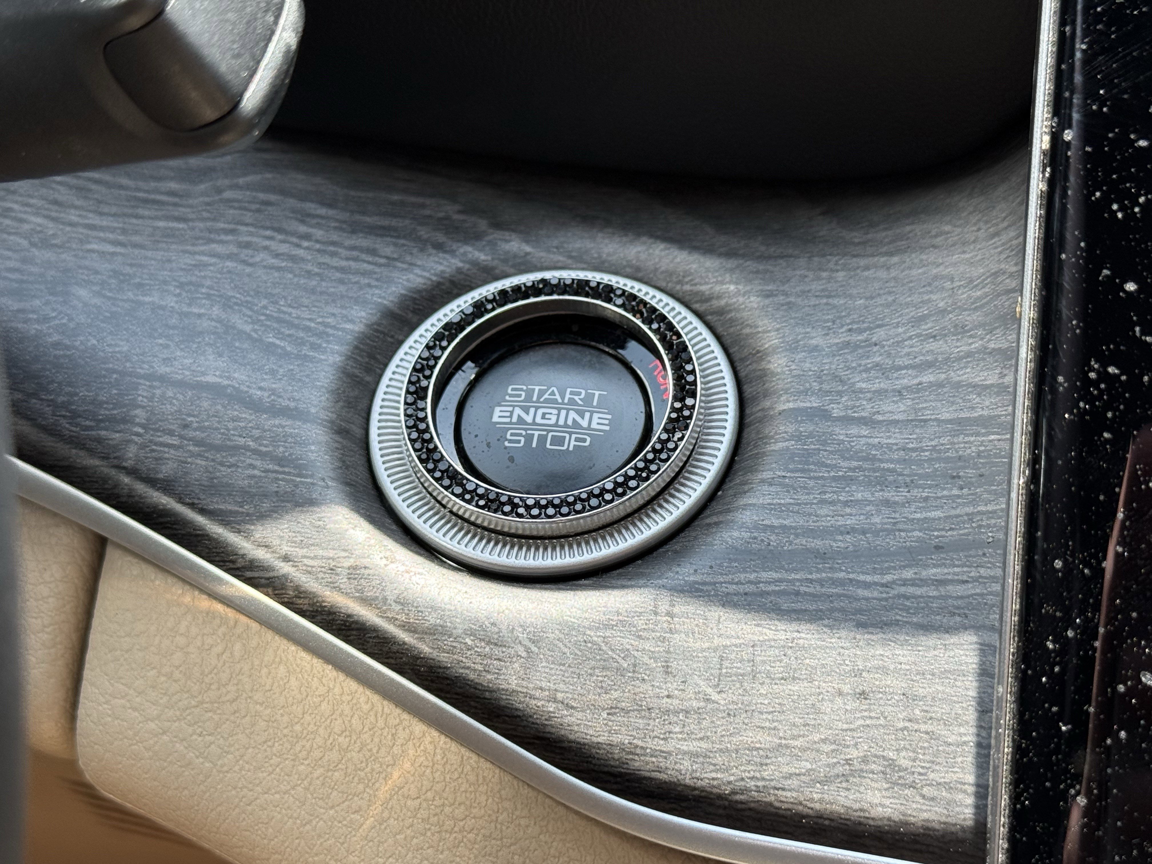 Used 2024 Jeep Grand Cherokee L Limited w/ Luxury Tech Group II image 24