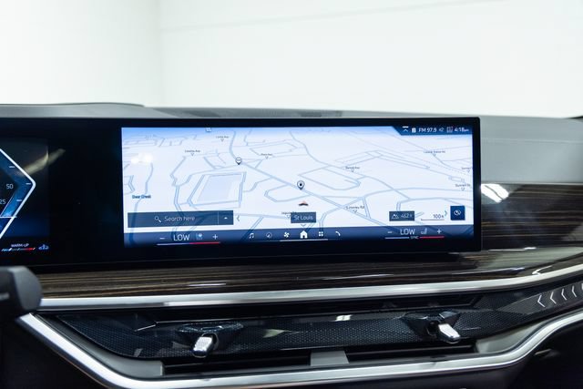 Used 2025 BMW X5 xDrive40i w/ Climate Comfort Package AWD/4WD image 16