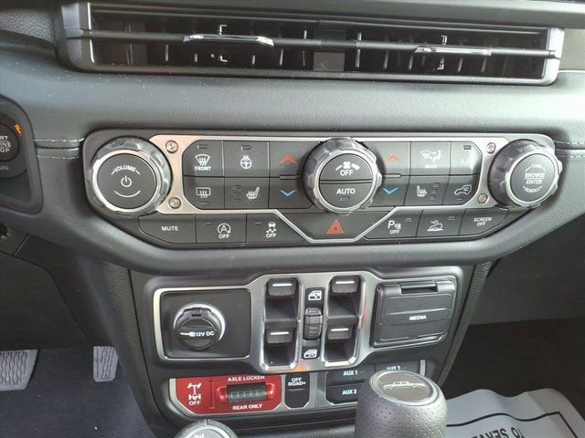New 2026 Jeep Gladiator Mojave AWD/4WD image 16