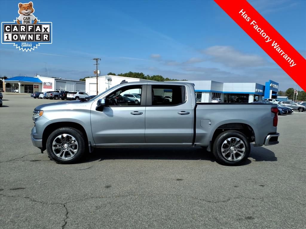Used 2025 Chevrolet Silverado 1500 LT image 2