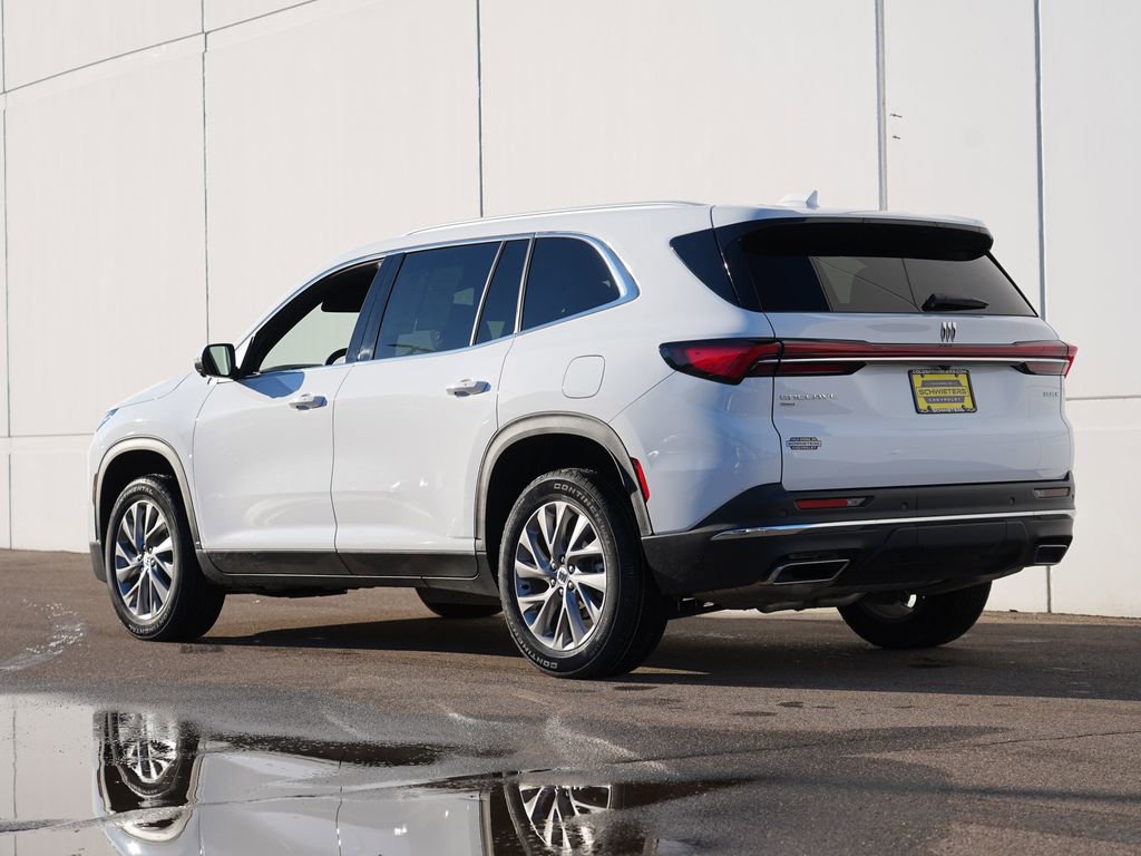 Used 2025 Buick Enclave Preferred image 5