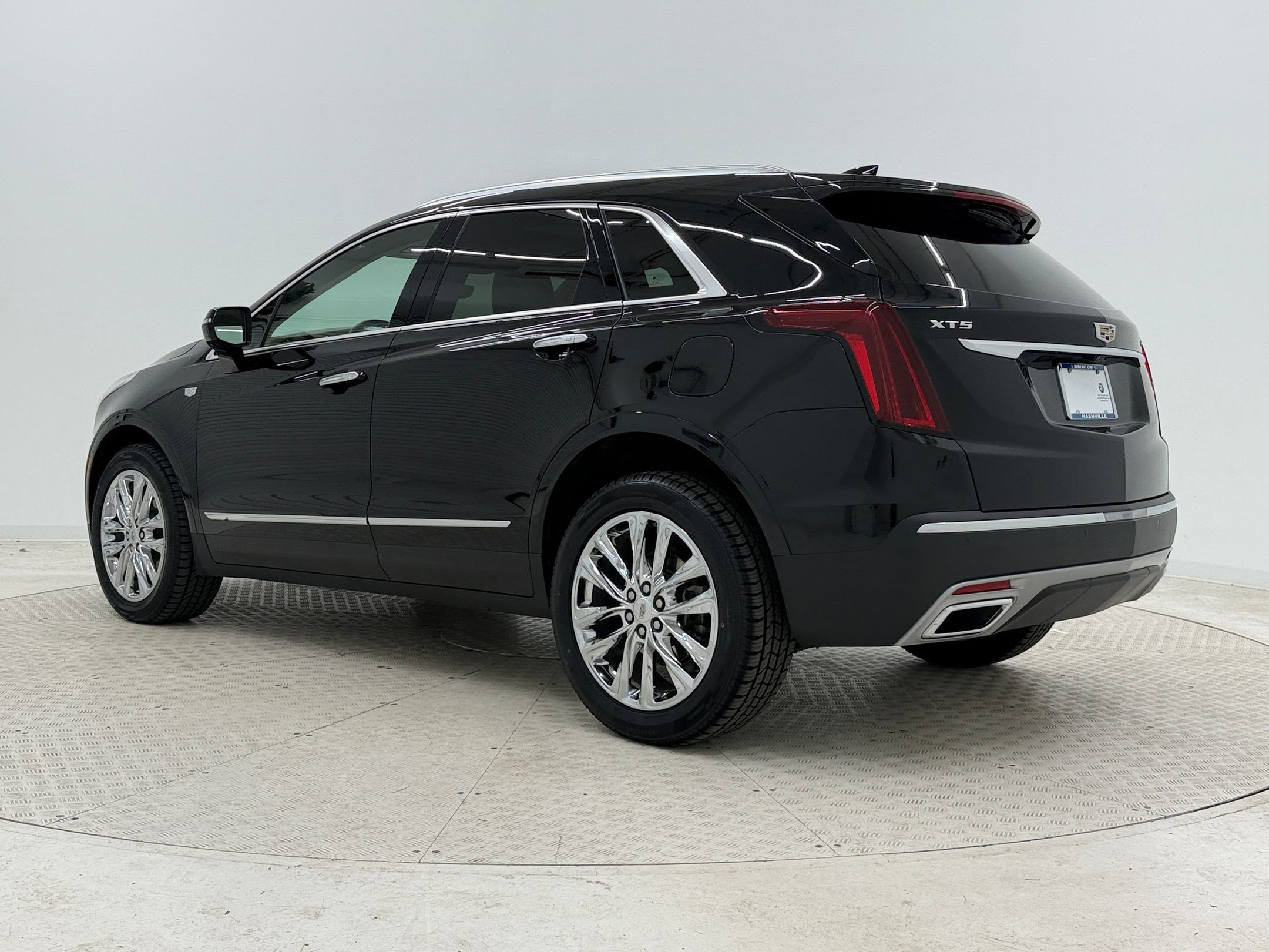 Used 2022 Cadillac XT5 Premium Luxury w/ Platinum Package image 3