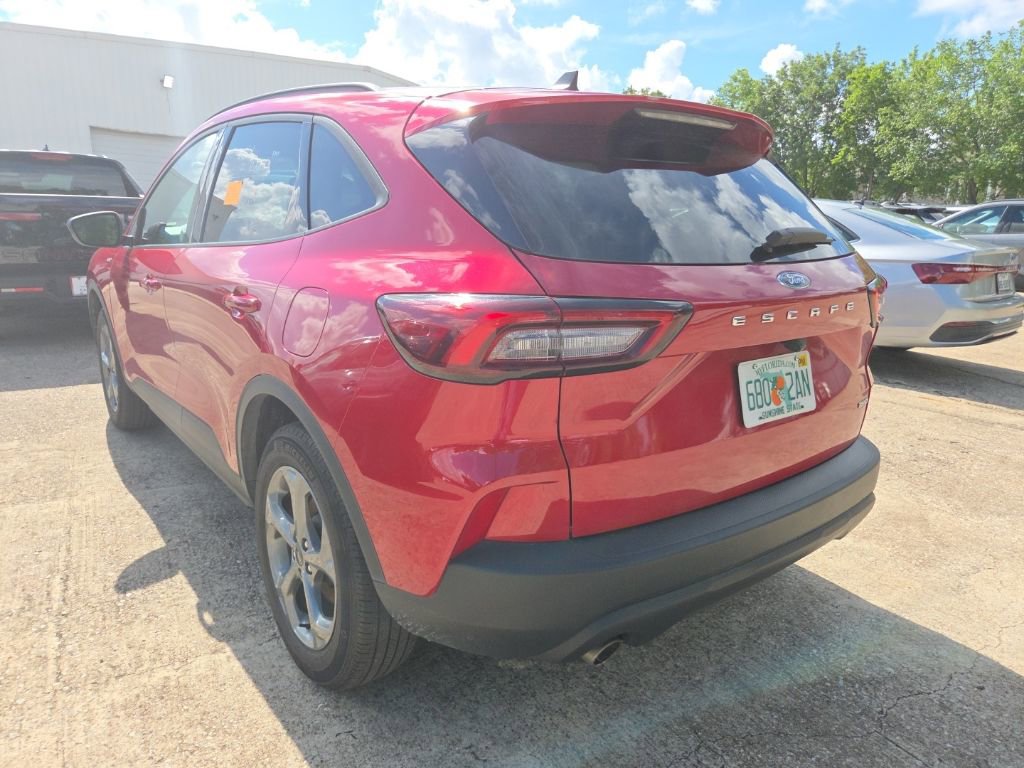 Used 2025 Ford Escape ST-Line AWD/4WD image 8