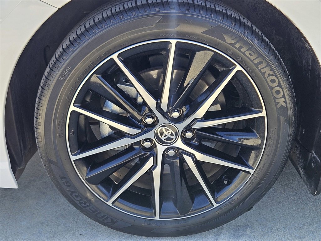 Used 2024 Toyota Camry SE image 9