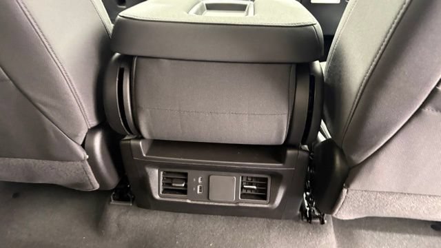 New 2026 Chevrolet Silverado 1500 Custom Trail Boss AWD/4WD image 28