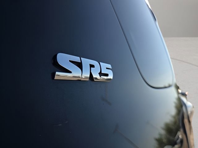 Used 2016 Toyota 4Runner SR5 image 18