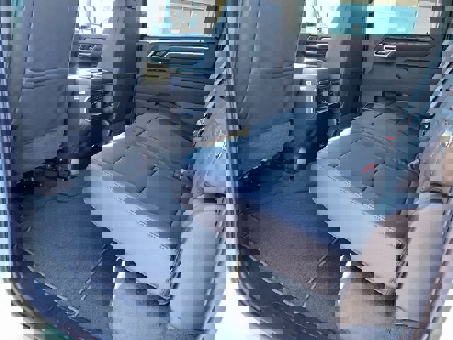 New 2026 GMC Sierra 2500 SLT w/ SLT Premium Package image 13