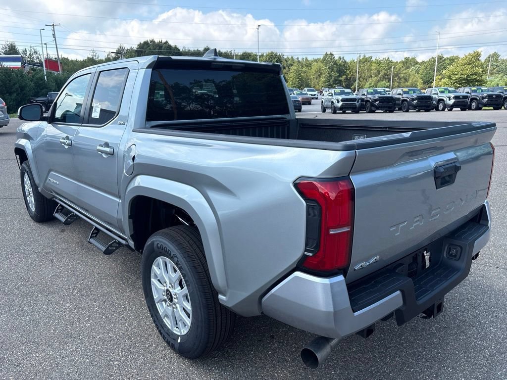 Used 2026 Toyota Tacoma 4x4 Double Cab image 4