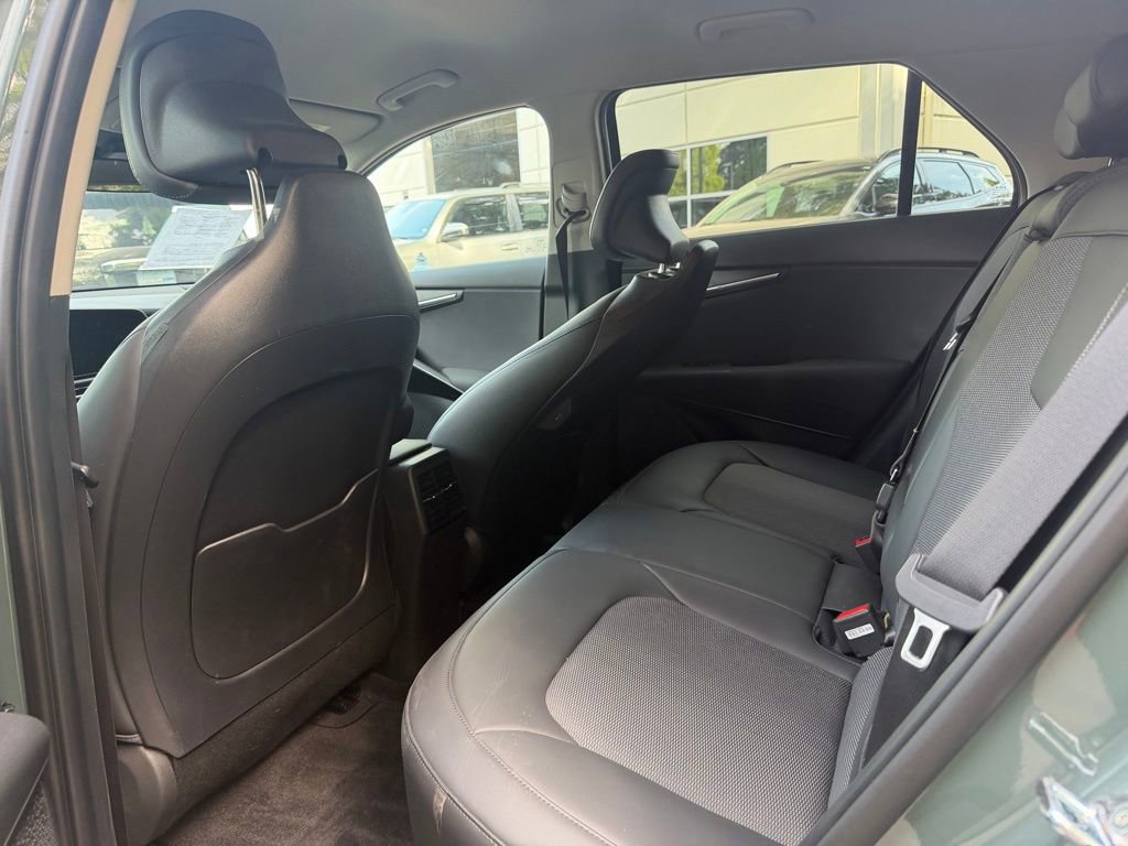 Used 2024 Kia Niro Wind w/ Wind Preserve Package FWD image 12