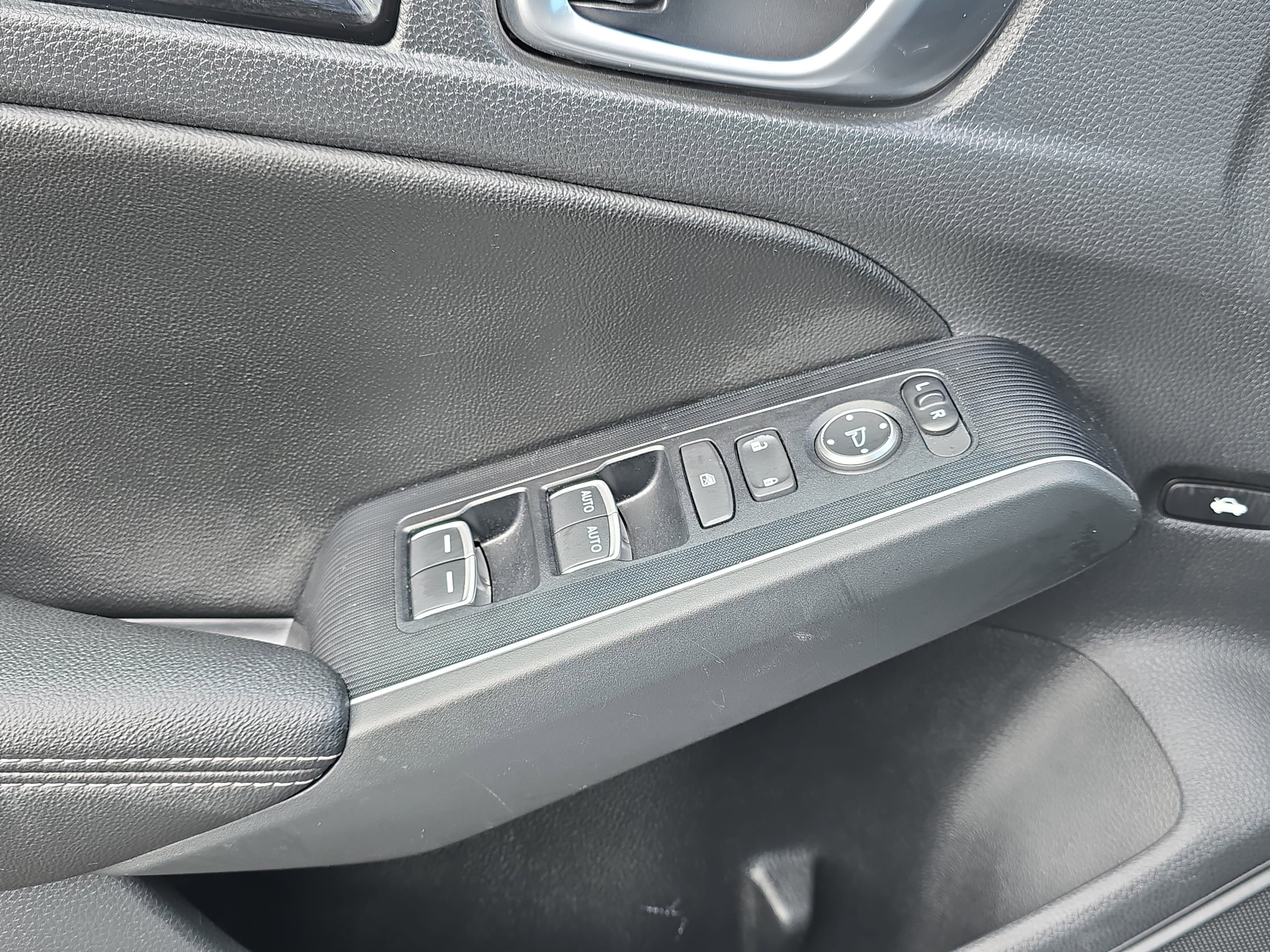 Used 2023 Honda Civic Touring image 25