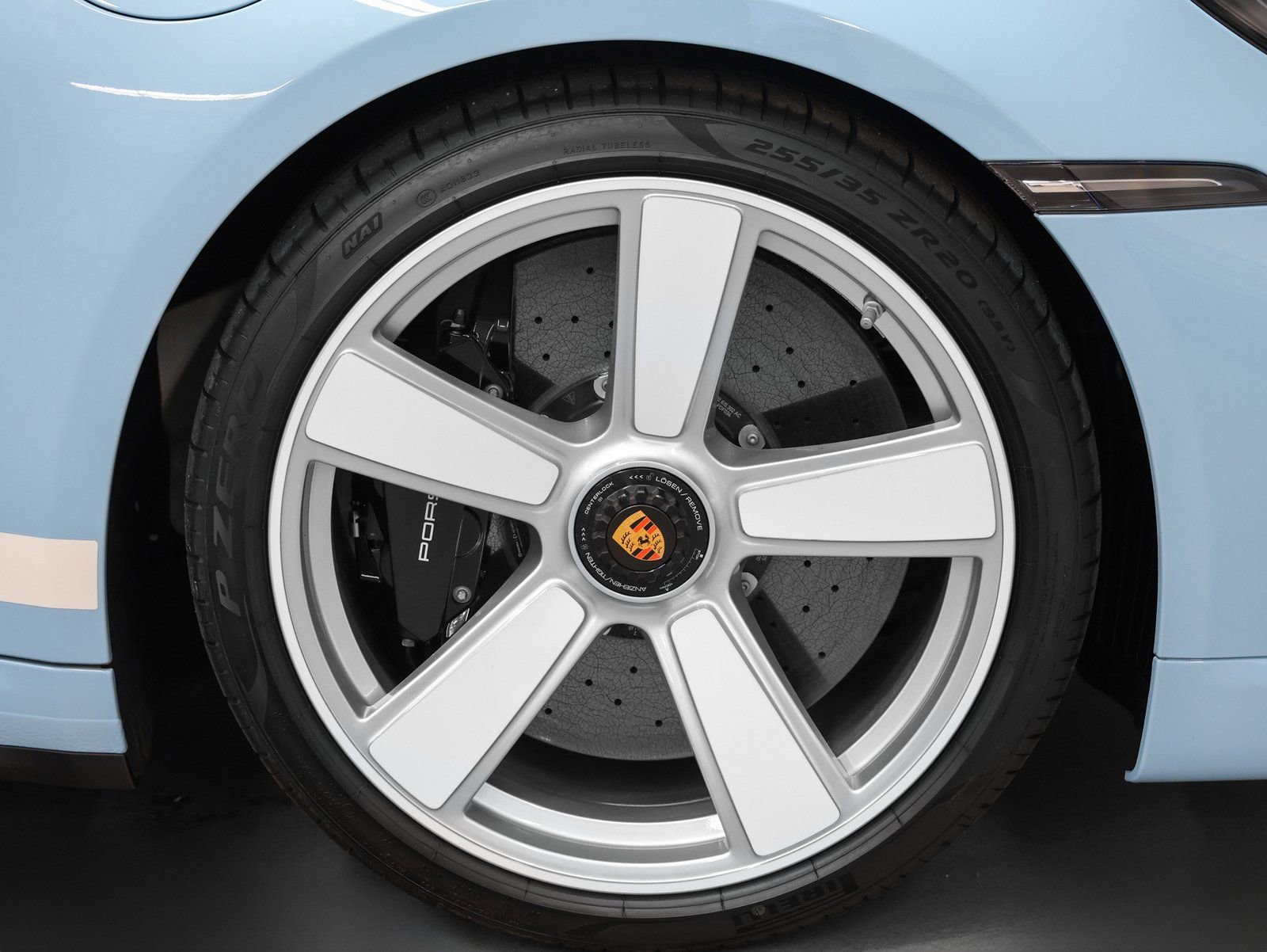 Certified 2025 Porsche 911 Turbo image 19