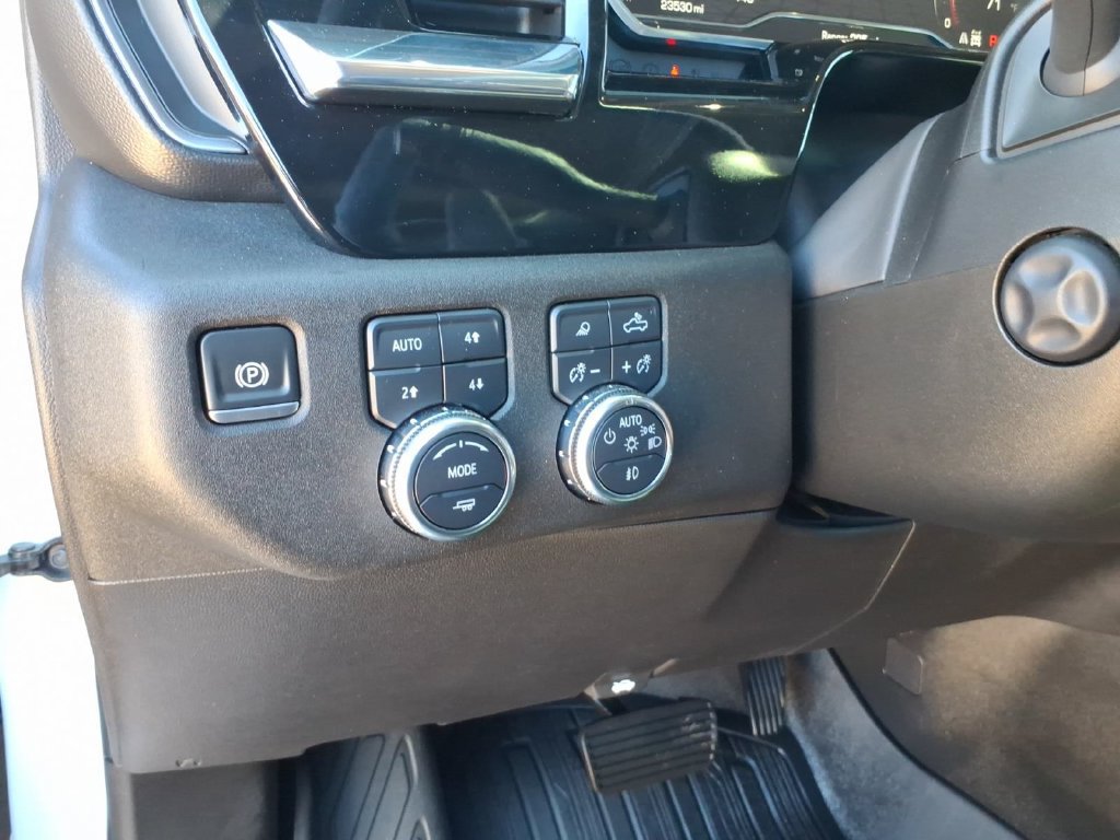 Used 2024 GMC Sierra 1500 SLT w/ SLT Premium Plus Package AWD/4WD image 23