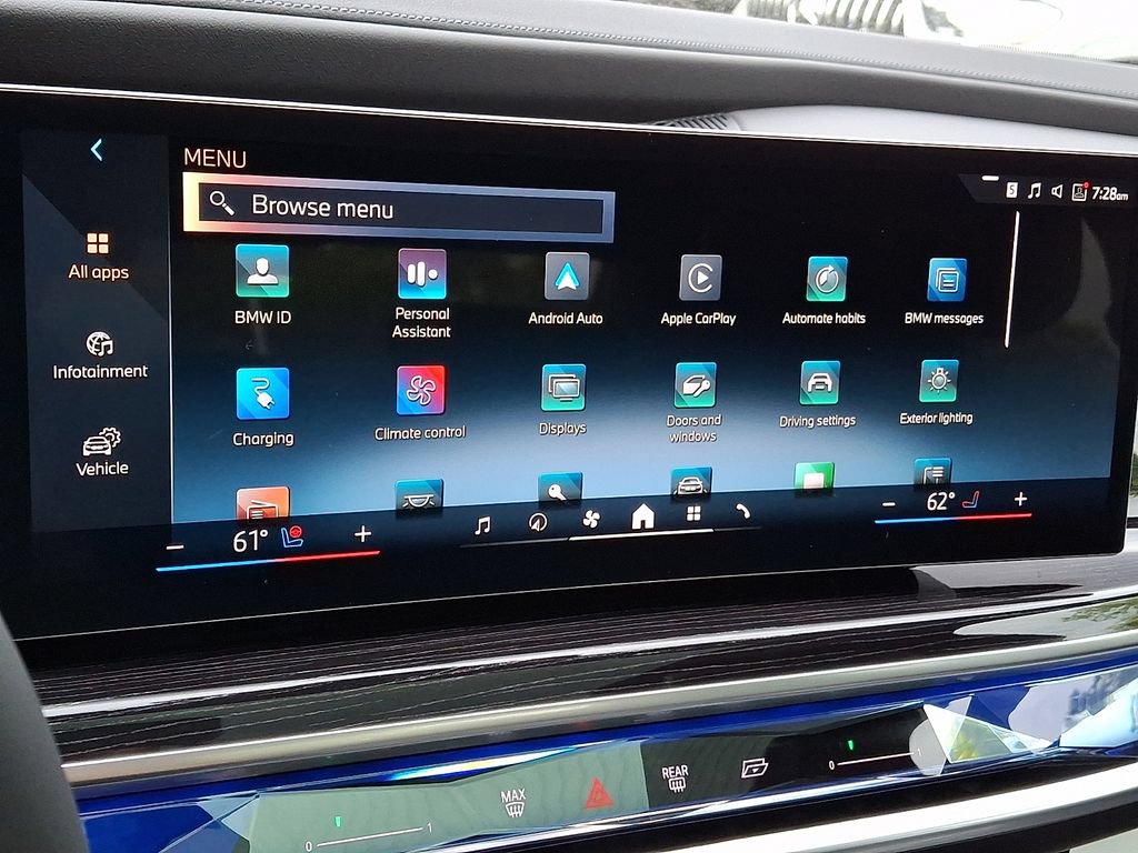 Used 2026 BMW 750e xDrive AWD/4WD image 13