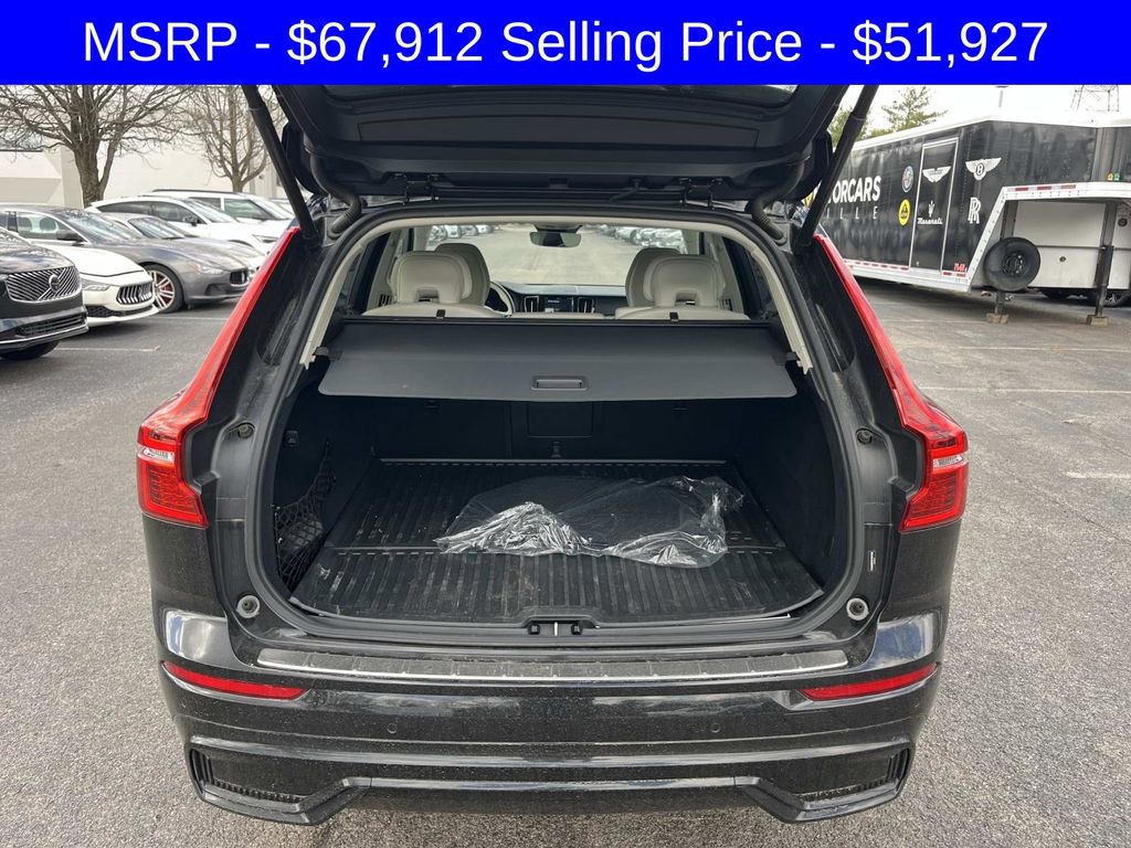 Certified 2025 Volvo XC60 T8 Plus w/ Protection Package Premier image 12