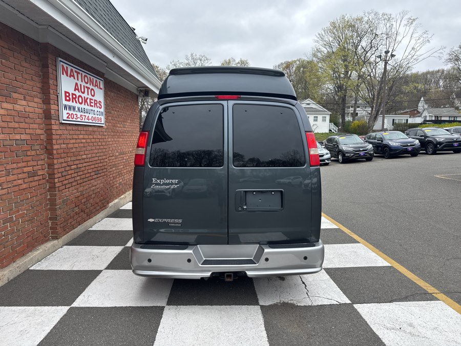 Used 2014 Chevrolet Express 2500 Extended RWD image 10