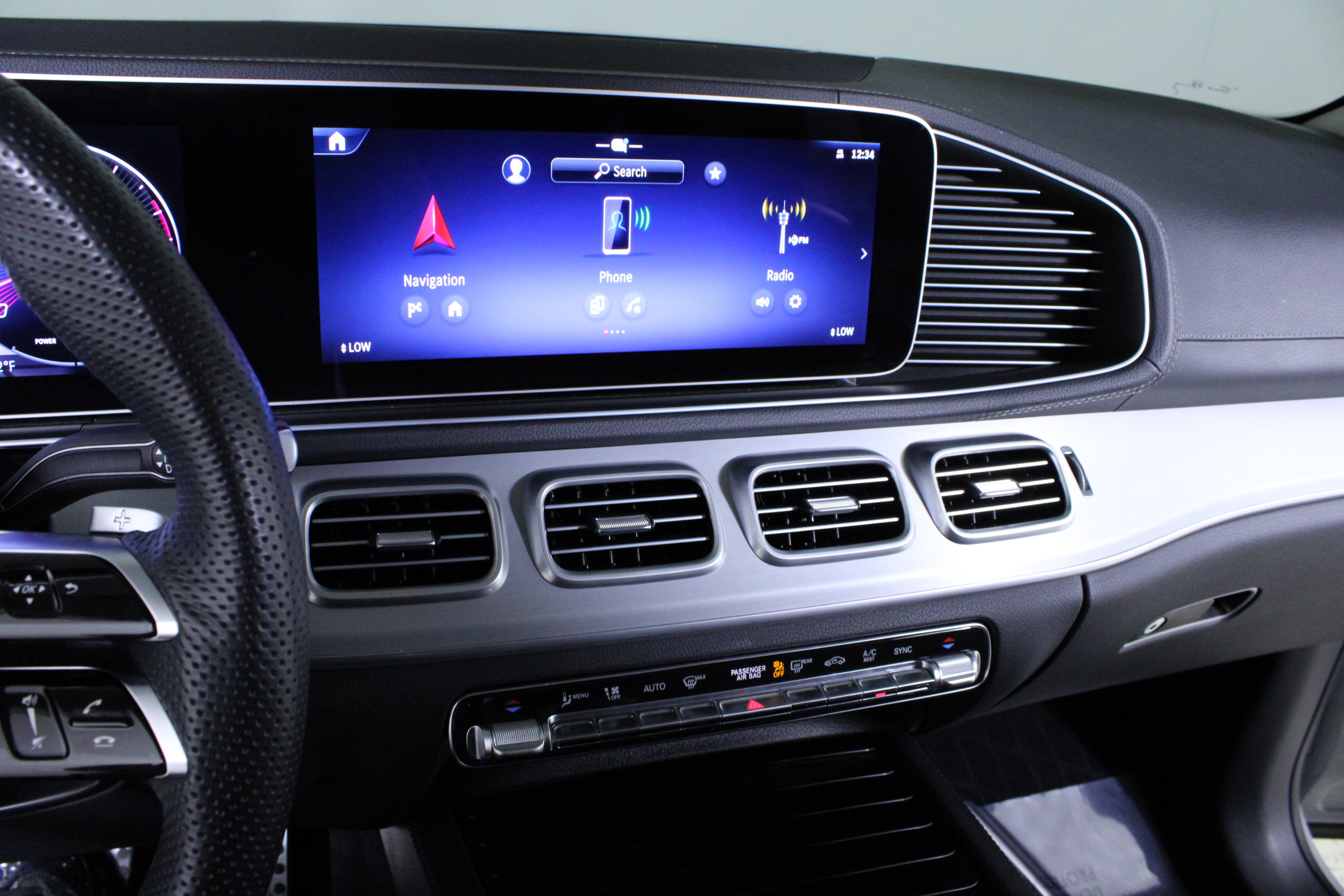 Used 2024 Mercedes-Benz GLS 450 4MATIC image 27