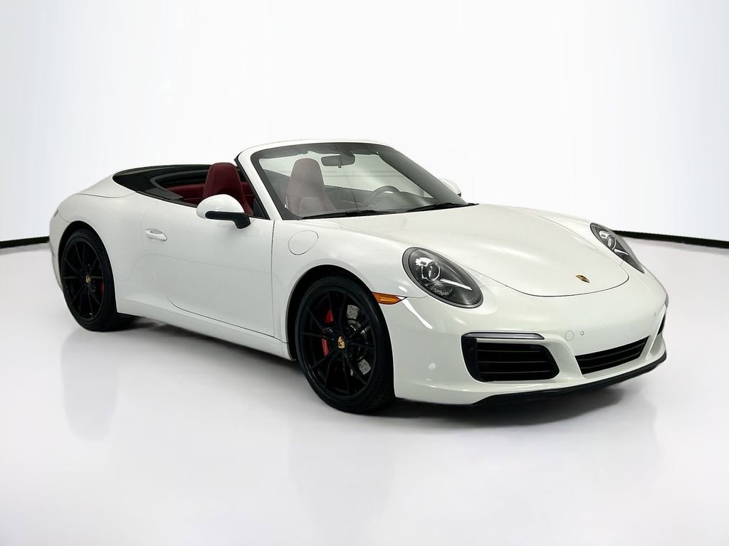 Used 2019 Porsche 911 Cabriolet image 3