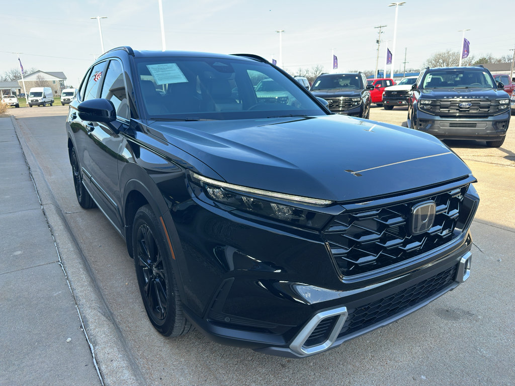 Used 2025 Honda CR-V Sport Touring image 2