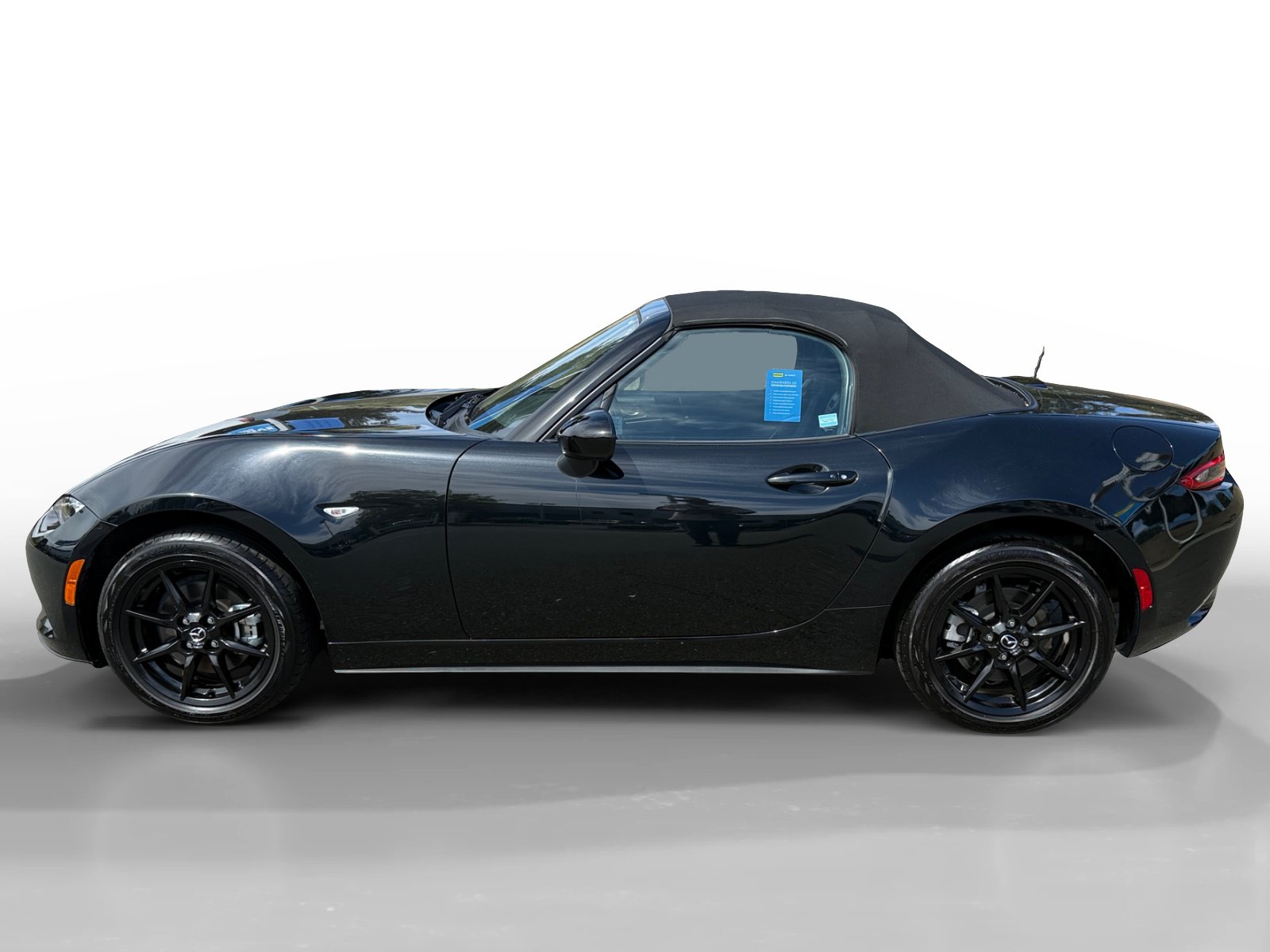 Used 2022 MAZDA MX-5 Miata Sport RWD image 2