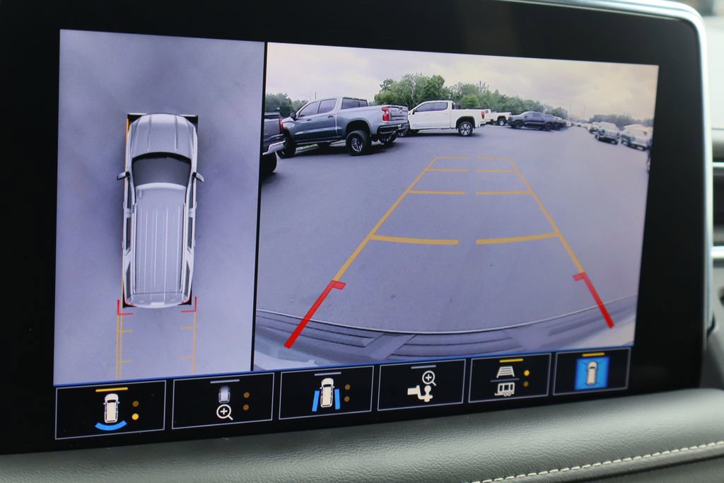 Used 2021 GMC Yukon XL SLT w/ SLT Premium Package RWD image 17