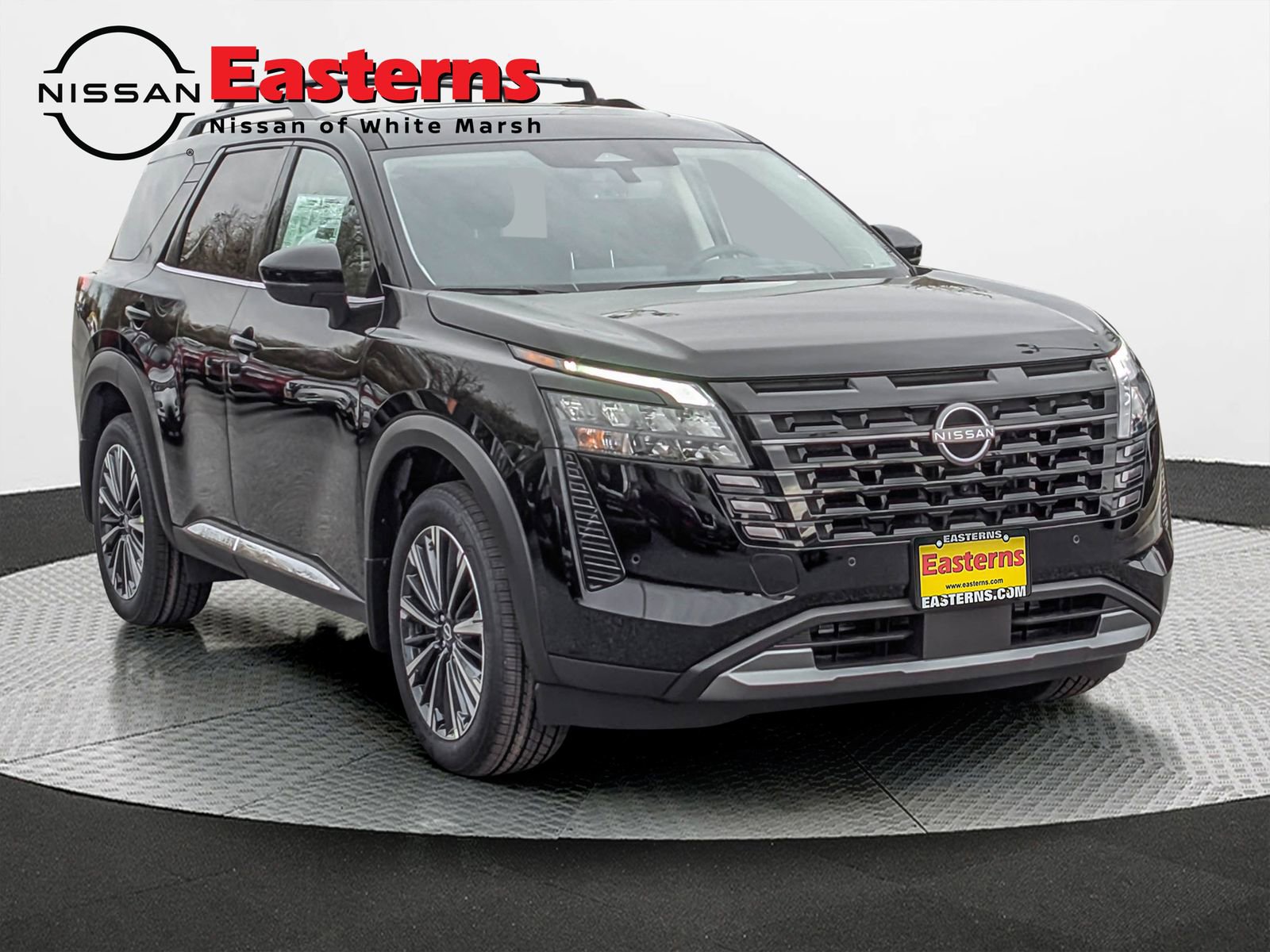 New 2026 Nissan Pathfinder Platinum image 5