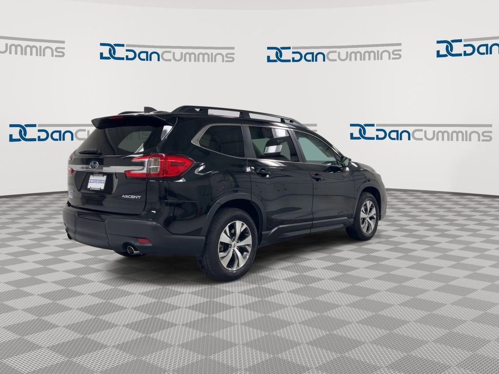 Used 2023 Subaru Ascent Premium image 8