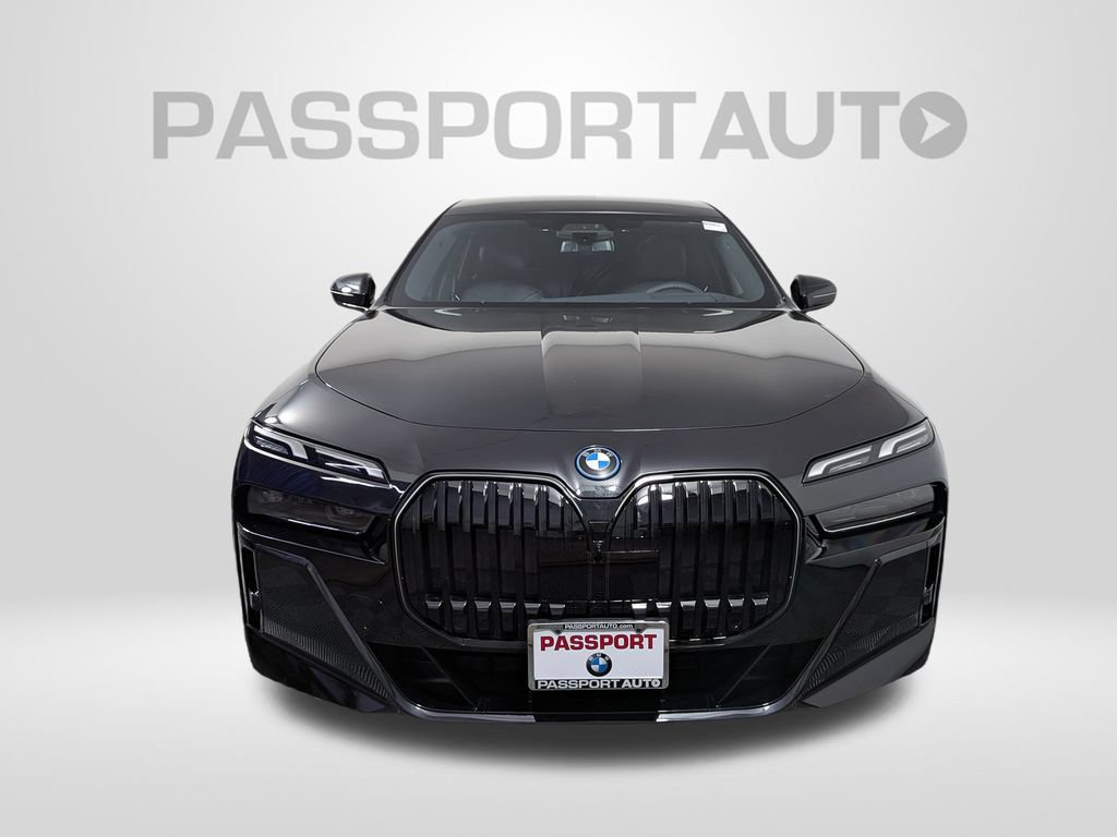 Used 2026 BMW i7 xDrive60 AWD/4WD image 10