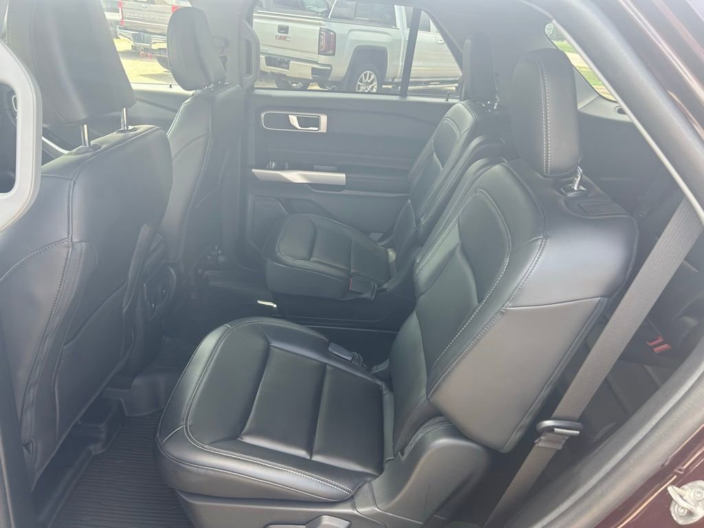 Used 2023 Ford Explorer XLT w/ Equipment Group 202A image 11