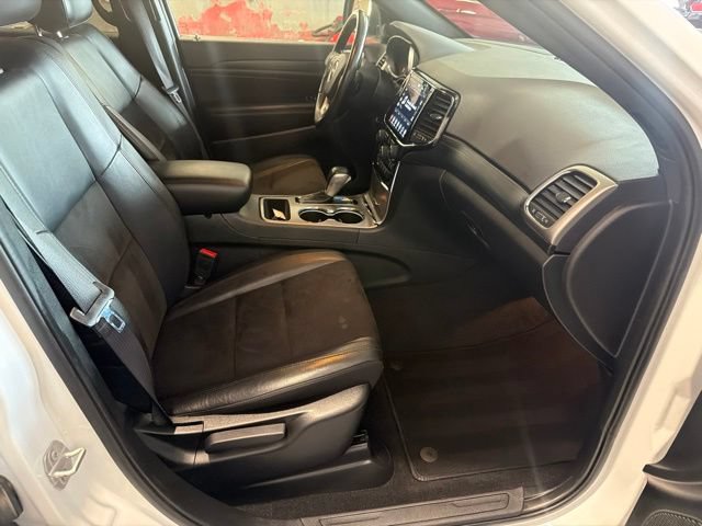 Used 2022 Jeep Grand Cherokee Laredo X AWD/4WD image 15